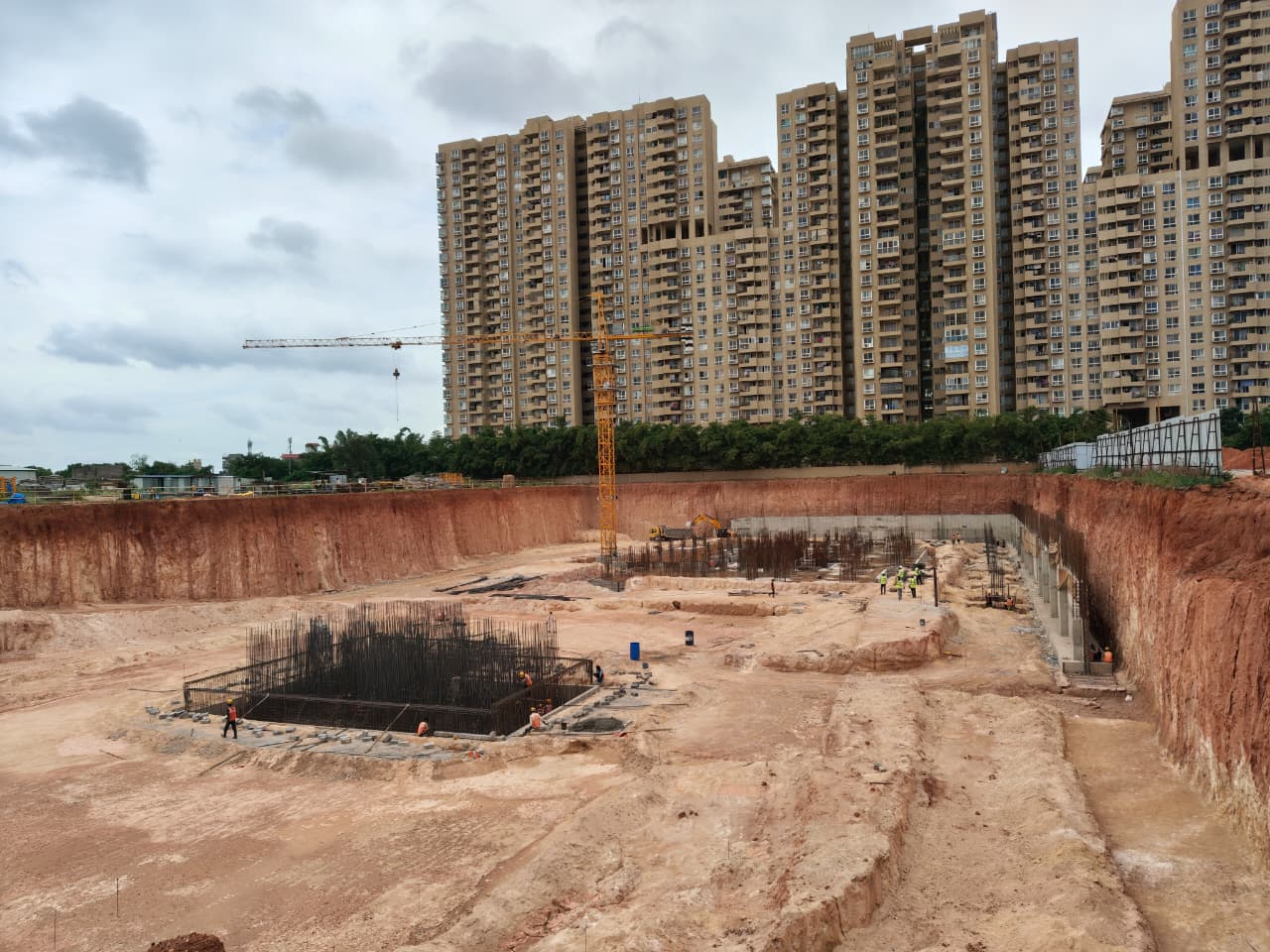 Basement retaining walls and reinforcement work